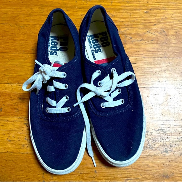 Adorable Keds sneakers - barely worn